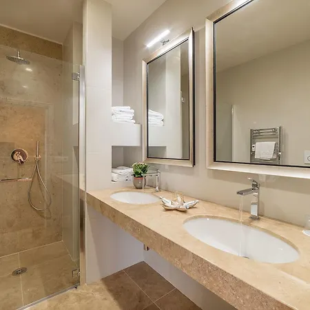 Гостевой дом Borghese Luxury Terrace Рим